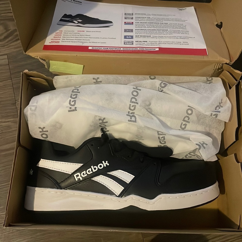 Reebok low cut work sneaker